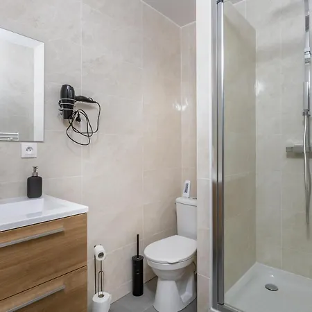 Proche Paris Apartment *